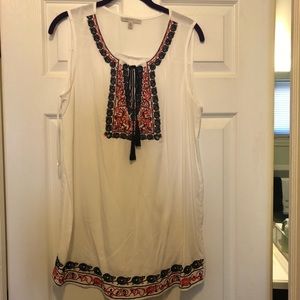 Like new!! Beautiful sleeveless tunic!
